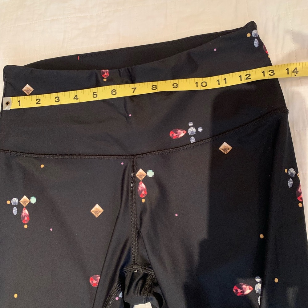 ♥️VICTORIA SECRET❤️BEAUTIFUL GEM ATHLETIC PANTS. EXCELLENT CONDITION! - Picture 5 of 7
